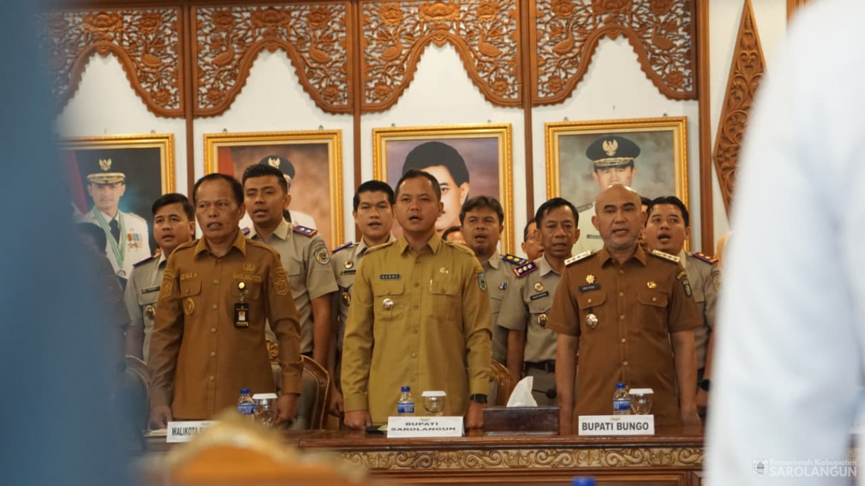 29 September 2025&nbsp; Pertemuan Dengan Ketua, Wakil Ketua Dari Anggota Komisi II DPR RI Dalam Rangka Pengawasan Penerimaan Negara Bukan Pajak Di Sektor Pertahanan