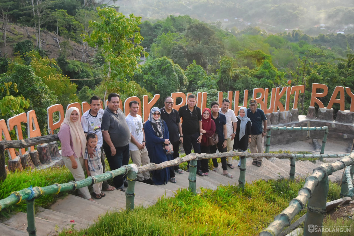 20 Oktober 2024 -Mengunjungi Wisata Teluk Mombun, Wisata Pondok Buluh Bukit Rayo Kecamatan Batang Asai, Dilanjutkan Dengan Silaturahmi di Desa Benso Kecamatan Cermin Nan Gedang