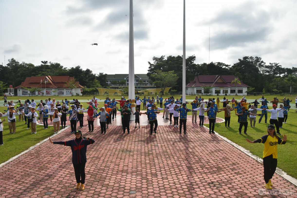 16 Desember 2023 – Jalan Santai Dalam Rangka Hut Korpri Ke 52 Dan Hari Korupsi Dunia, Penanaman Pohon Pelindung Dalam Rangka Hut Dharmawanita Ke 24 Di Lapangan Gunung Kembang Sarolangun