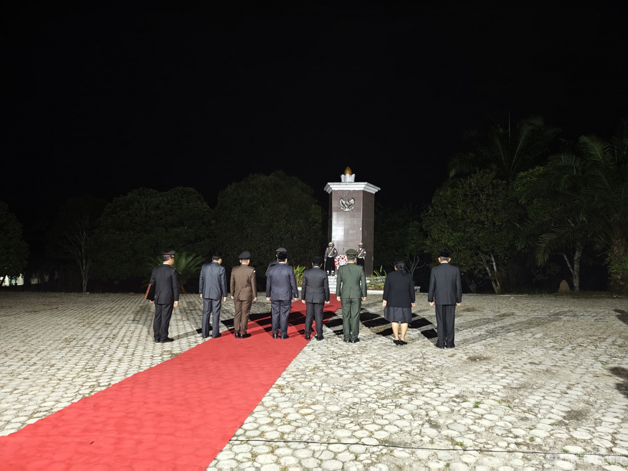 17 Agustus 2024 - Apel Kehormatan Dan Renungan Suci, Bertempat di Taman Makam Pahlawan Sarolangun