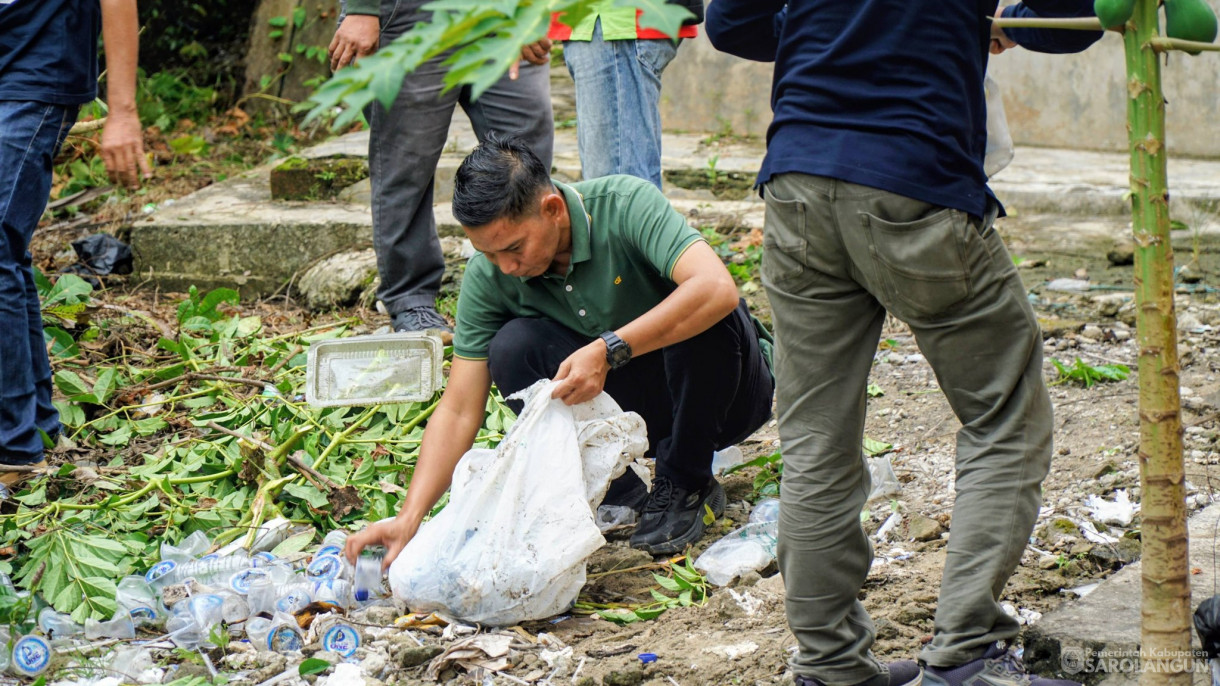 13 Februari 2026&nbsp;Gotong Royong Bersama Masyarakat di Masjid Jami Alkautsar Kelurahan Gunung Kembang Sarolangun