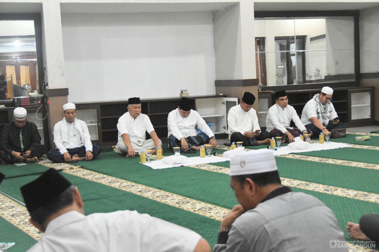 5 Maret 2024 – Yasin Dan Tahlilan Bersama Menyambut Bulan Suci Ramadhan 1445 H Di Musholla Rumah Dinas Bupati Sarolangun