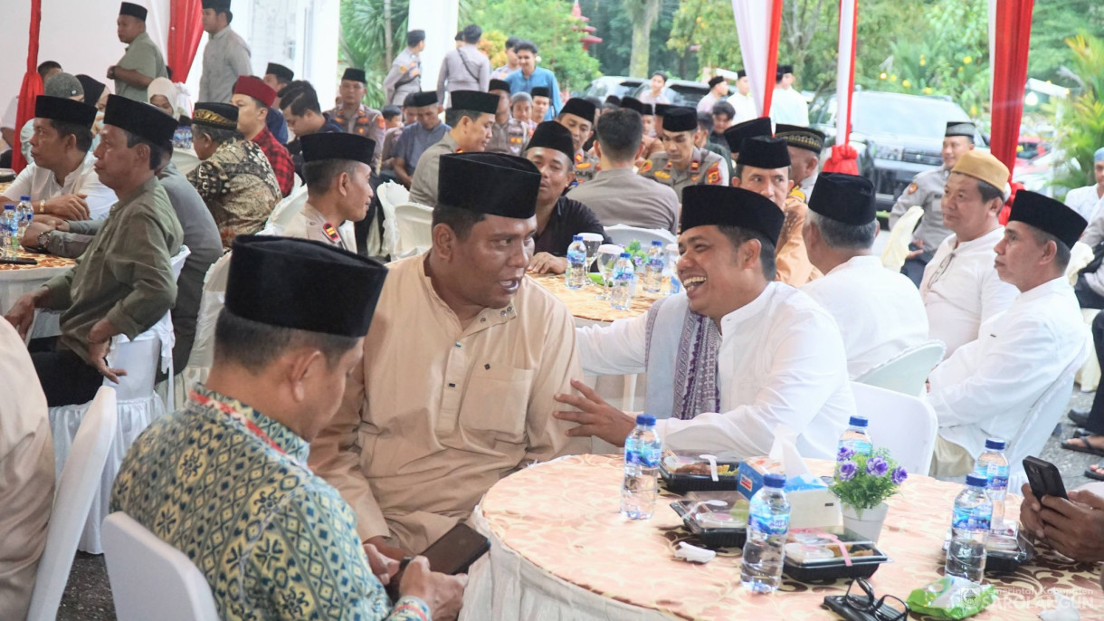 5 Maret 2026&nbsp;&nbsp;Buka Bersama Kapolres Sarolangun, Forkopimda, Tokoh Agama, DKP, Serikat Pekerja Buruh, Organisasi Mahasiswa dan Insan Pers di Rumah Dinas Kapolres Sarolangun