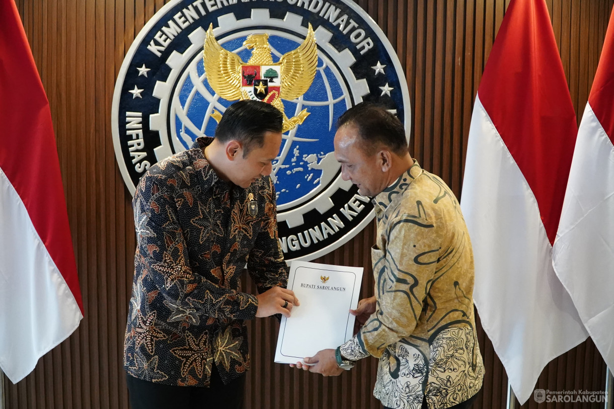 16 Juli 2025 - Bupati H Hurmin Ikut Audiensi Bersama Menteri AHY