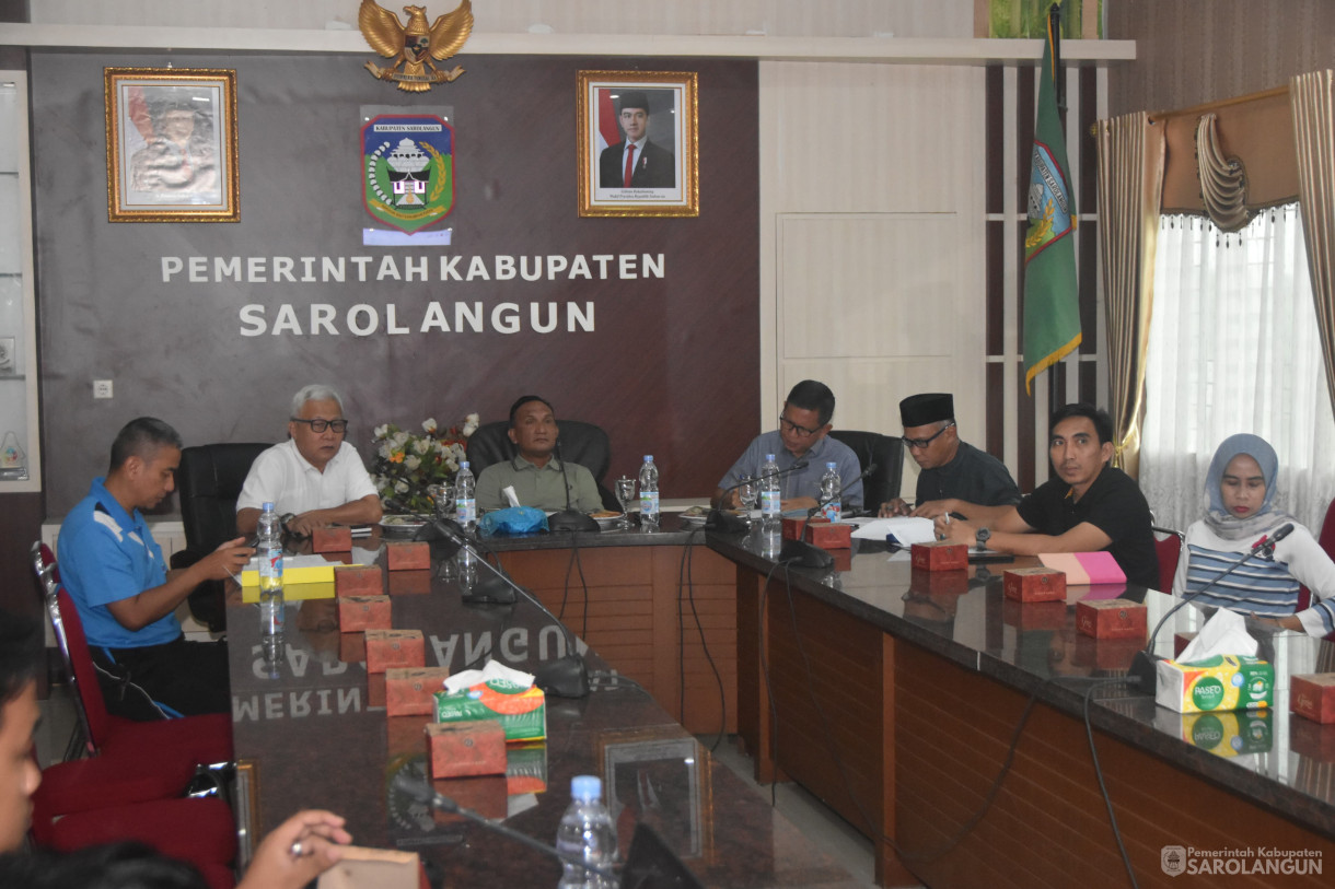 25 Juli 2025 - Zoom Meeting Audiensi dengan Dirjen Perimbangan dan Keuangan Daerah Kemenkeu RI di Ruang Pola Utama Kantor Bupati Sarolangun