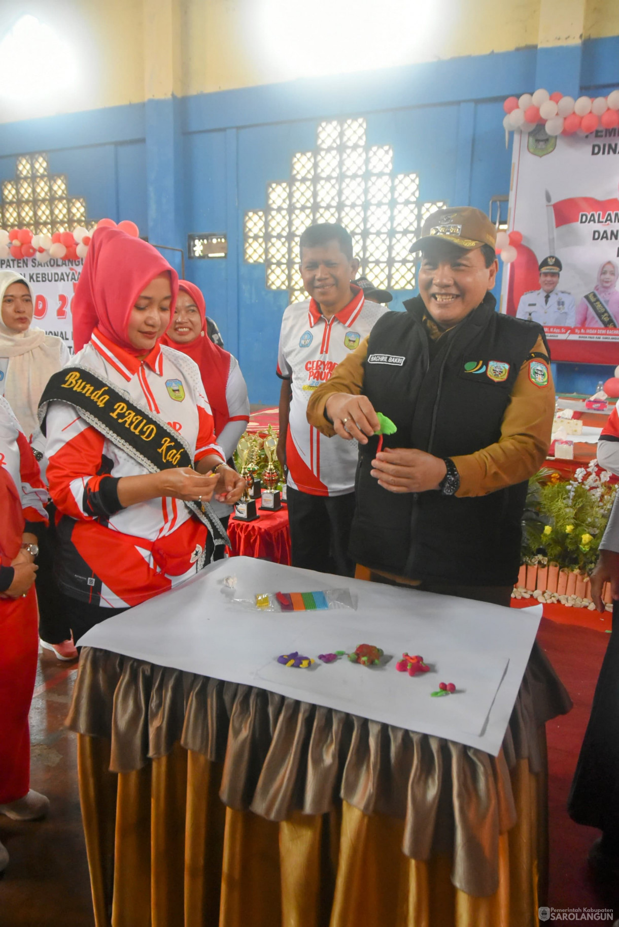 20 Agustus 2024 -&nbsp;Gebyar Bunda PAUD 2024 Dalam Rangka Memperingati Hari Anak Nasional Ke 40 Dan HUT RI Ke 79 Bertempat di Lapangan Tenis Indoor GOR Sarolangun