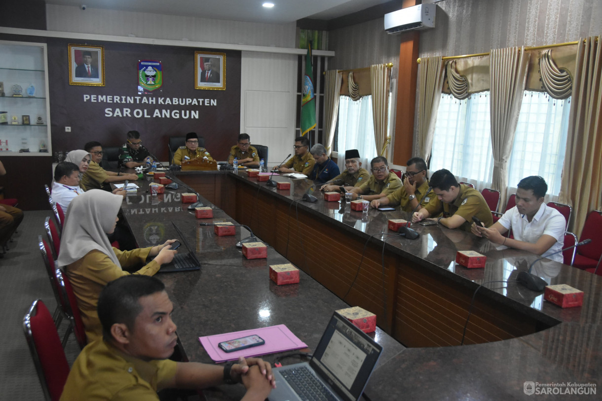 10 Juni 2024 - Rapat TPID Di Ruang Pola Utama Kantor Bupati Sarolangun Dan Rapat Terkait Terapi Pencegahan TBC Dengan Kemenkes Di Ruang Pola Utama Kantor Bupati Sarolangun