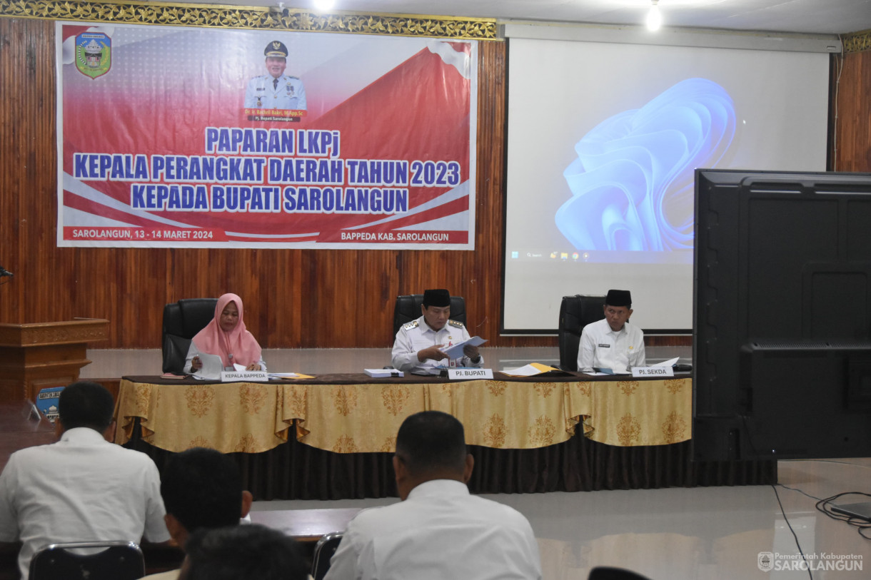 13 Maret 2024 - Paparan LKPJ Kepala Perangkat Daerah Tahun 2023 Kepada Bupati Sarolangun Di Ruang Aula Bappeda Sarolangun