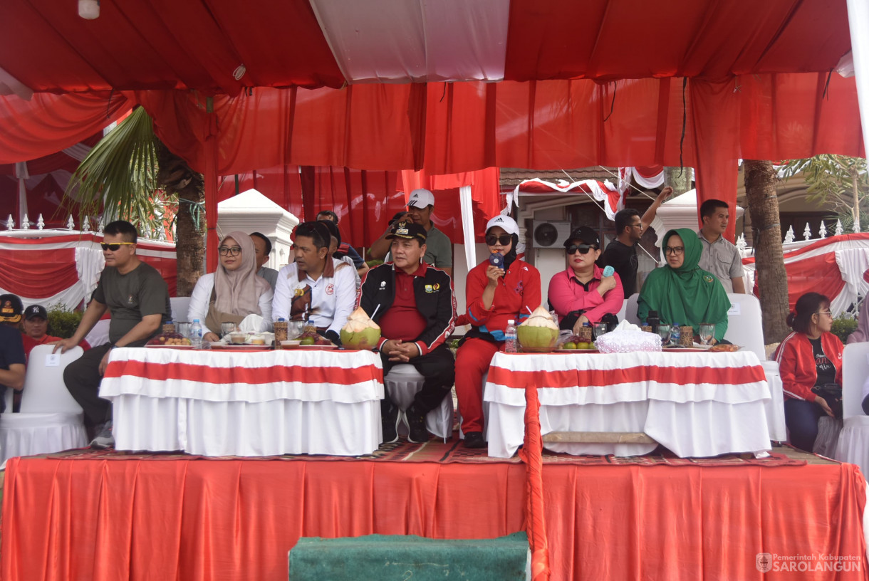 18 Agustus 2024 -&nbsp;Pawai Karnaval Memperingati HUT RI Ke 79, Bertempat di Depan Rumah Dinas Bupati Sarolangun
