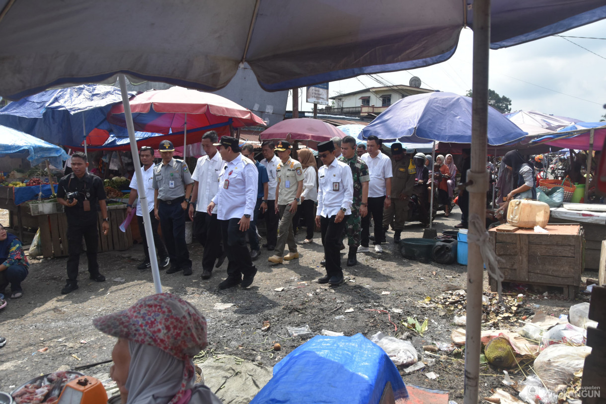 29 Mei 2024 - Launching Kedai Pangan Pemkab Sarolangun Di Ceria Toserba Sarolangun, Gerakan Pasar Murah, Meninjau Harga Bahan Pokok Di Pasar Atas Sarolangun, Meninjau J