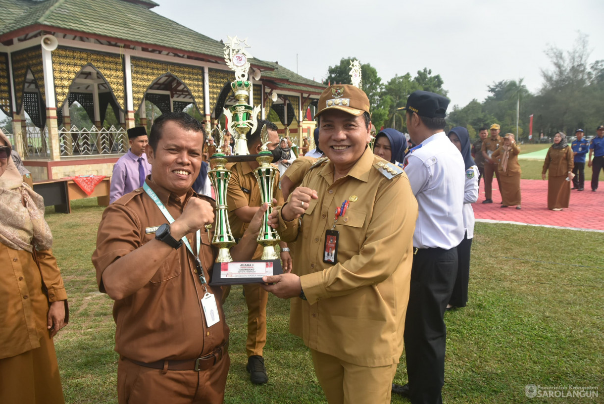 2 September 2024 - Apel Gabungan Dan Penandatanganan Pakta Integeritas Netralitas Pelaksanaan Pemilukada Tahun 2024 Untuk Seluruh Kepala OPD, Bertempat di Lapangan Gunung Kembang Sarolangun