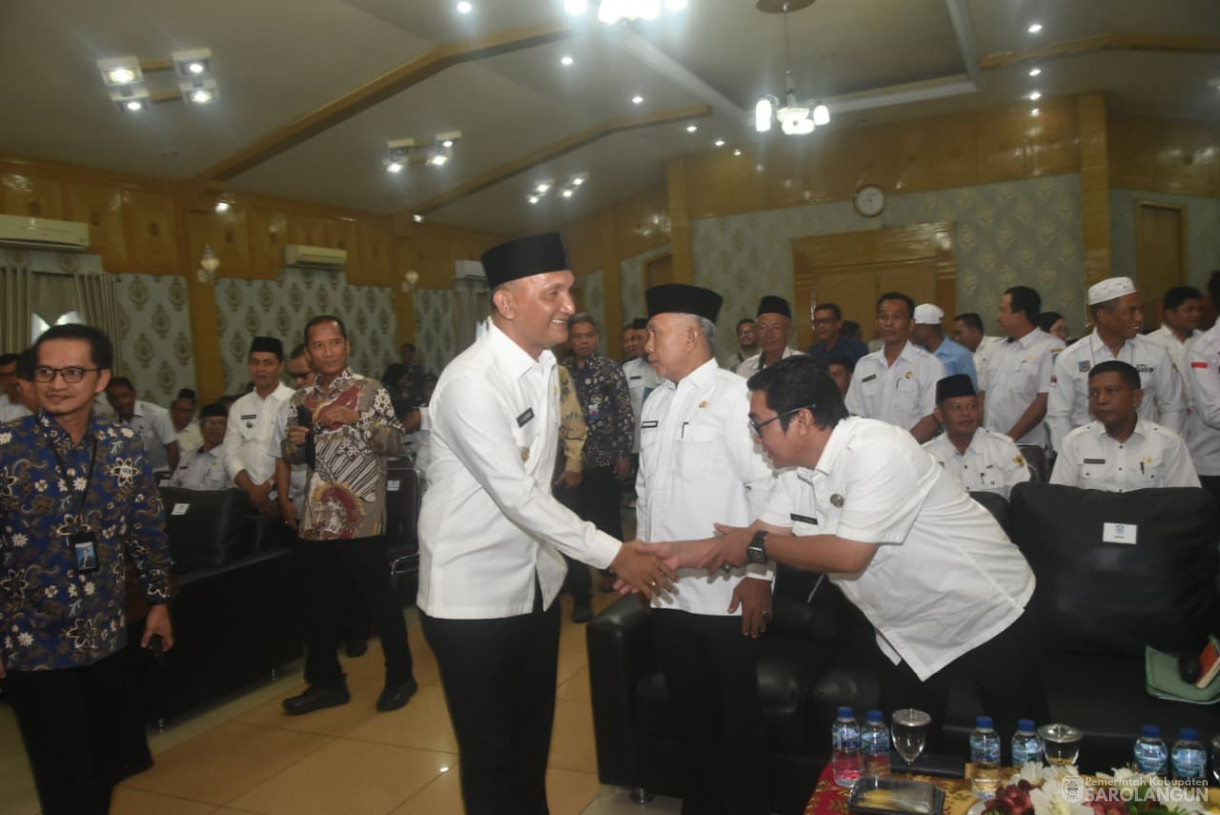 27 Agustus 2025&nbsp; Workshop&nbsp; Evaluasi Pengelolaan Keuangan dan Pembangunan Desa 2025 dari BPKP Provinsi Jambi Sekaligus Penyerahan Penghargaan kepada Bupati Tentang Penyaluran Dana Desa Tercepat Tahun 2025