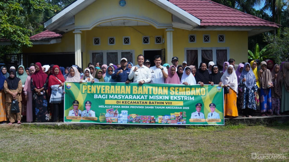 26 November 2025&nbsp; Salurkan Bantuan Kepada 92 Masyarakat Miskin Ekstrim Di Kecamatan Bathin VIII