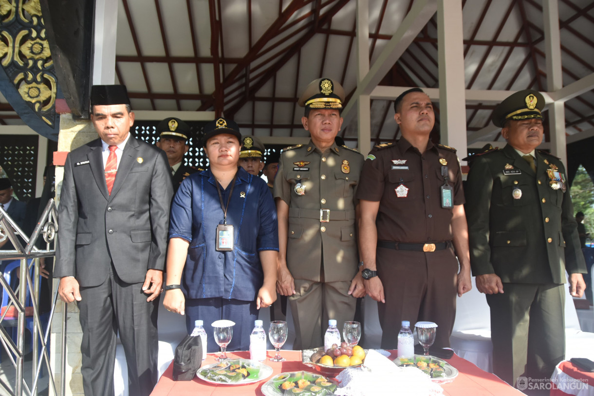 30 April 2024 - Upacara Peringatan Hari Ulang Tahun Satpol PP Ke 74 Dan Satlinmas Ke 62 Di Lapangan Gunung Kembang Sarolangun