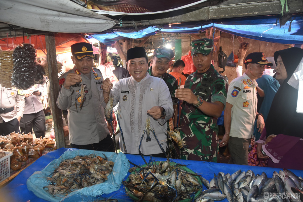 8 April 2024 - Meninjau Kondisi Harga Pangan Menjelang Lebaran Di Pasar Atas Sarolangun