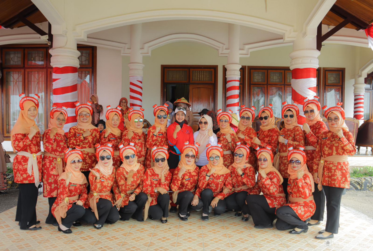 18 Agustus 2024 -&nbsp;Pawai Karnaval Memperingati HUT RI Ke 79, Bertempat di Depan Rumah Dinas Bupati Sarolangun
