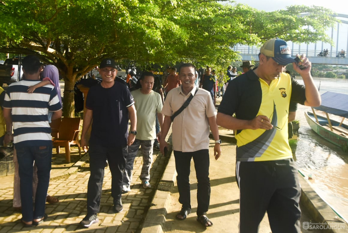 7 April 2025 - Meninjau Persiapan Balumbo Biduk Dan Gotong Royong Membersihkan Sampah di Sekitaran Tepian Cik Minah Sarolangun&nbsp;