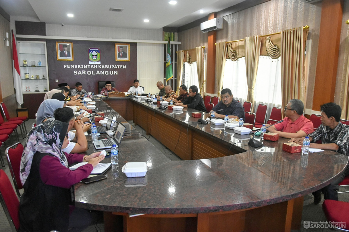 31 Mei 2024 - Rapat Rencana Pembangunan Tugu Biduk Di Ruang Pola Utama Kantor Bupati Sarolangun