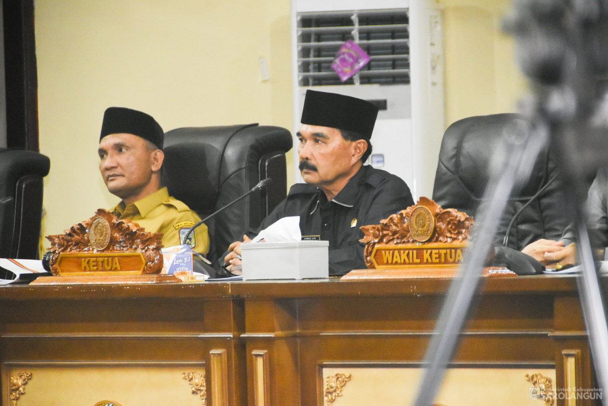 29 April 2025 -&nbsp;Rapat Paripurna Tingkat I Tahap III Jawaban Eksekutif Terhadap Pandangan Umum Fraksi Fraksi DPRD