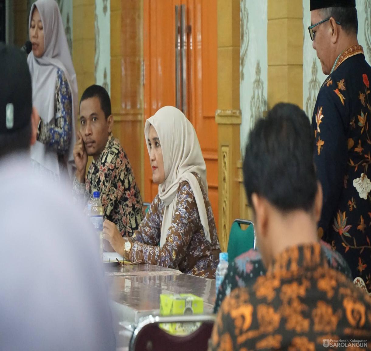 21 Mei 2026 Staff Ahli Bupati Bidang Pemerintah Hukum dan Politik Membuka Kegiatan&nbsp; Sosialisasi PP No. 28 Tahun 2025 tentang Perizinan Berusaha Berbasis Resiko dan Pelaporan Kegiatan Penanaman Modal di Aula Utama Kantor Bupati Sarolangun