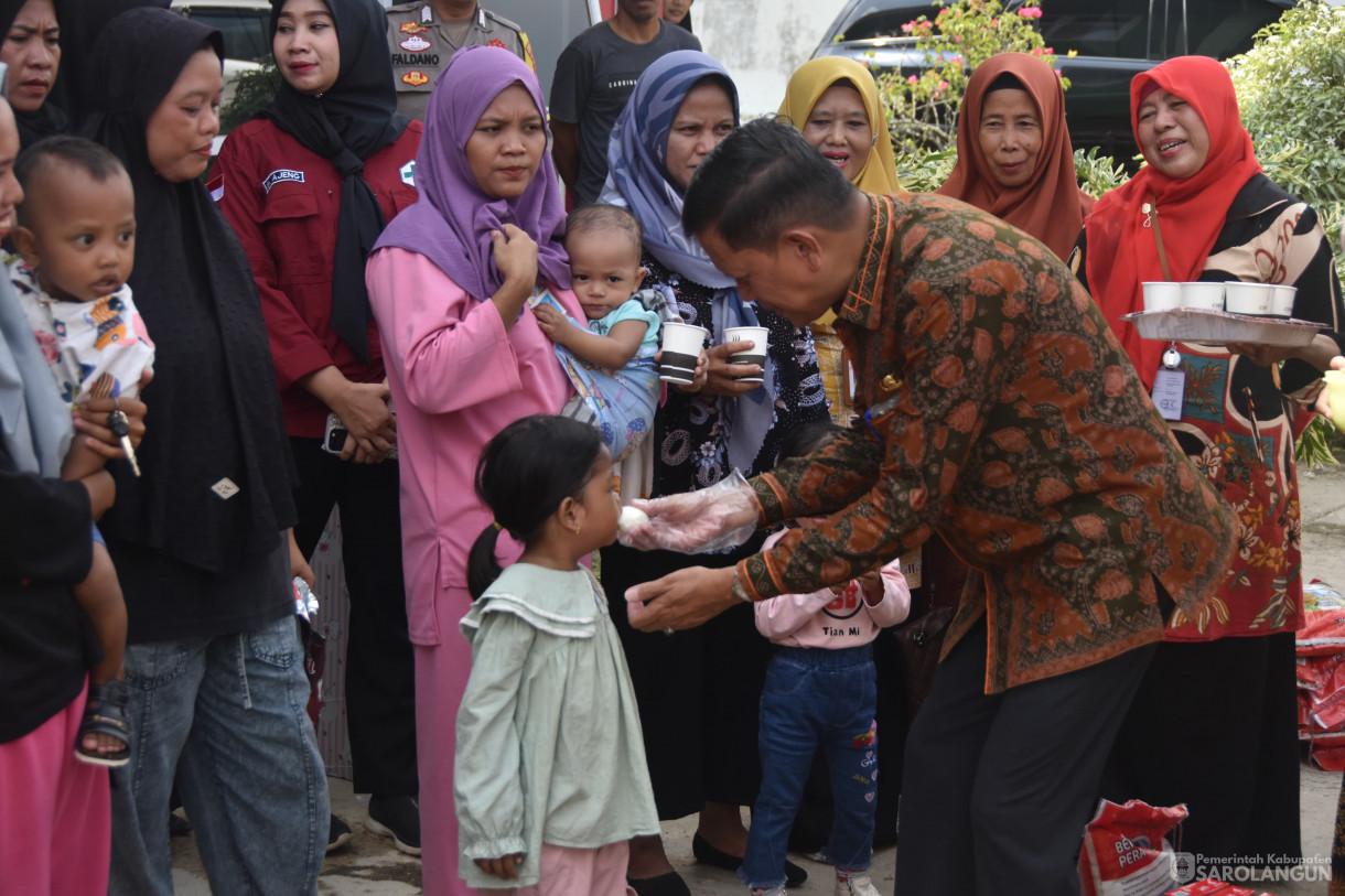 18 April 2024 - Penyerahan Bantuan Untuk Keluarga Berisiko Stunting Dari Bapak Asuh Anak Stunting Di Puskesmas Pauh