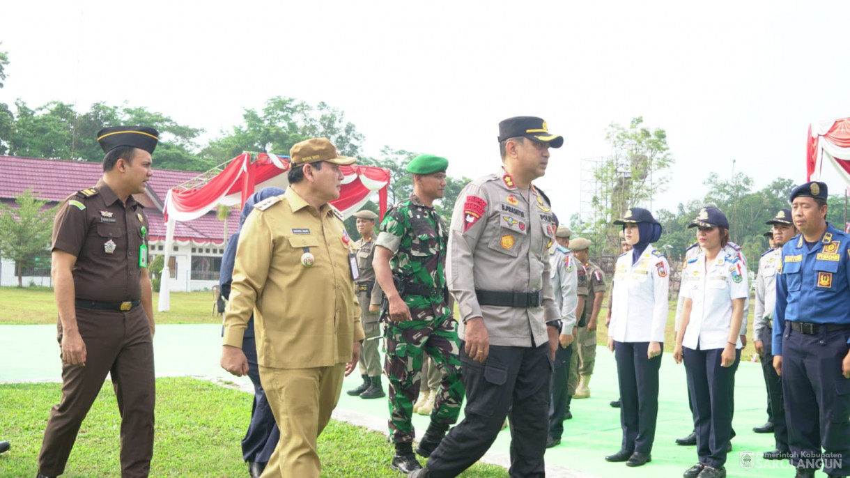 26 Agustus 2024 - Apel Gelar Pasukan Operasi Mantap Praja Siginjai 2024 dalam Rangka Pengamanan Pilkada Bupati dan Wakil Bupati Kab.Sarolangun dan Latihan Simulasi Sispam Kota, Bertempat di Lapangan Gunung Kembang Sarolangun