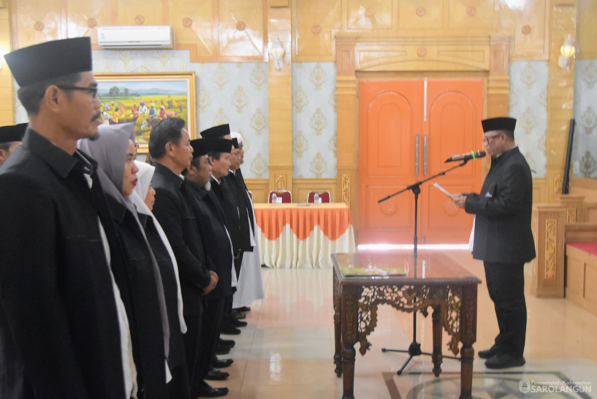 3 Oktober 2024 - Pengukuhan Pengurus Forum Kerukunan Umat Beragama di Ruang Aula Utama Kantor Bupati Sarolangun