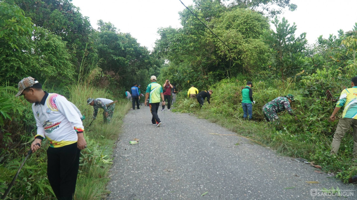 8 Mei 2026 Gotong Royong bersama di Jalan Utama Simpang Pelawan, Dari Puskesmas Pelawan, Menuju SMAN 8 Sarolangun