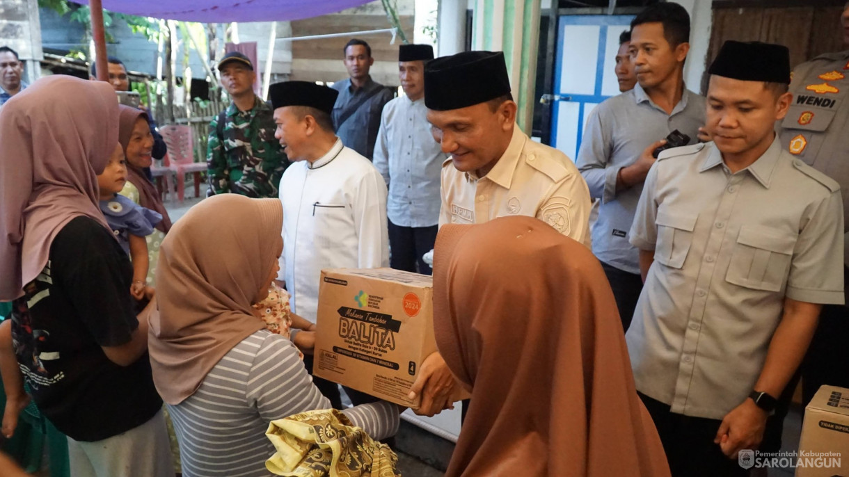 27 Februari 2026&nbsp;Penyerahan Bantuan untuk Balita, Ibu Hamil, Ibu Menyusui di Dusun Sekaladi Desa Batu Empang