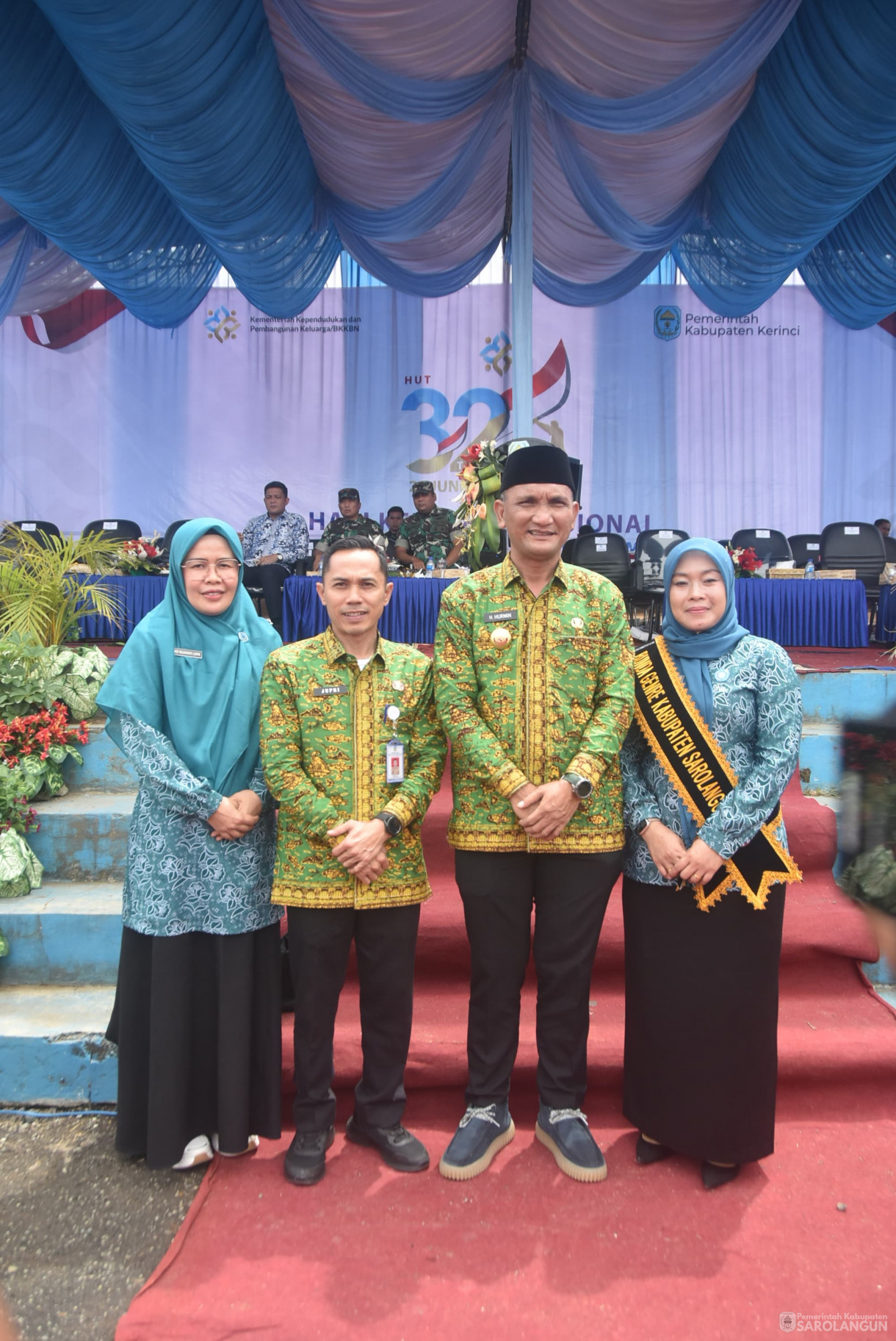 31 Juli 2025 - Peringatan Puncak Hari Keluarga Nasional Ke 32 Tingkat Provinsi Jambi Sekaligus Pengukuhan AyahBunda Genre Provinsi dan Kabupaten Kota di Halaman Kantor Bupati Kerinci