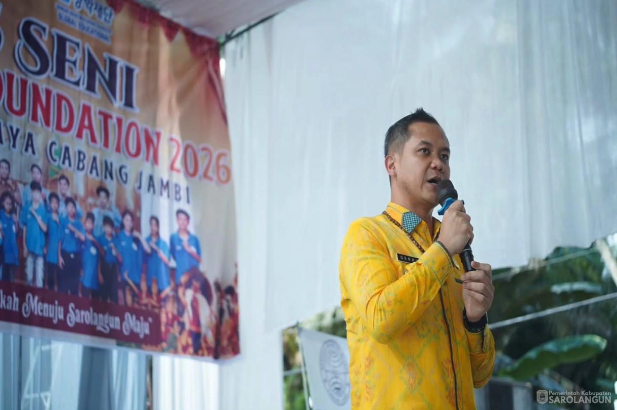 18 Juni 2026 Wakil Bupati Sarolangun membuka acara Pentas Seni Budaya Suku Anak Dalam di desa Siliwangi Patok 10 Kecamatan Singkut