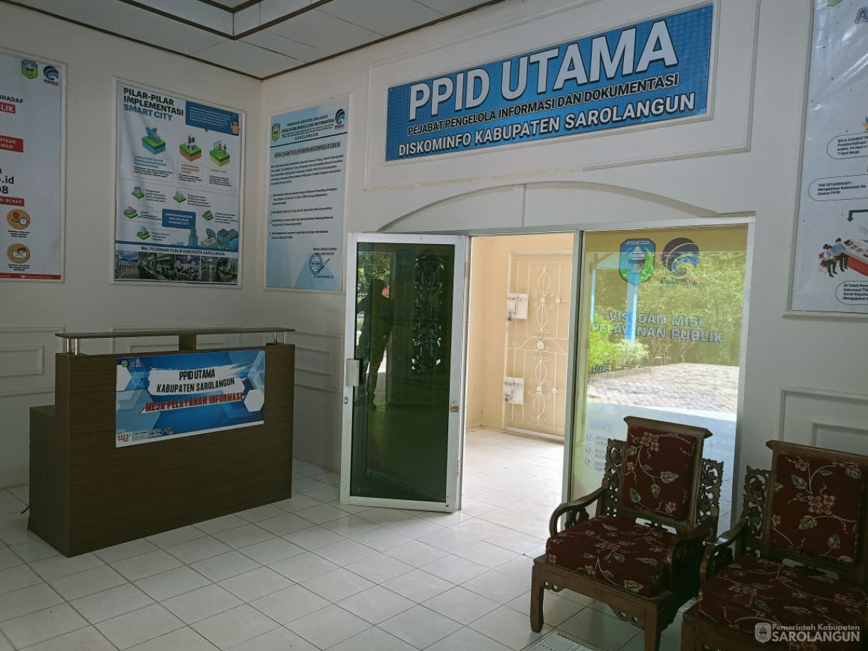 Meja Pelayanan