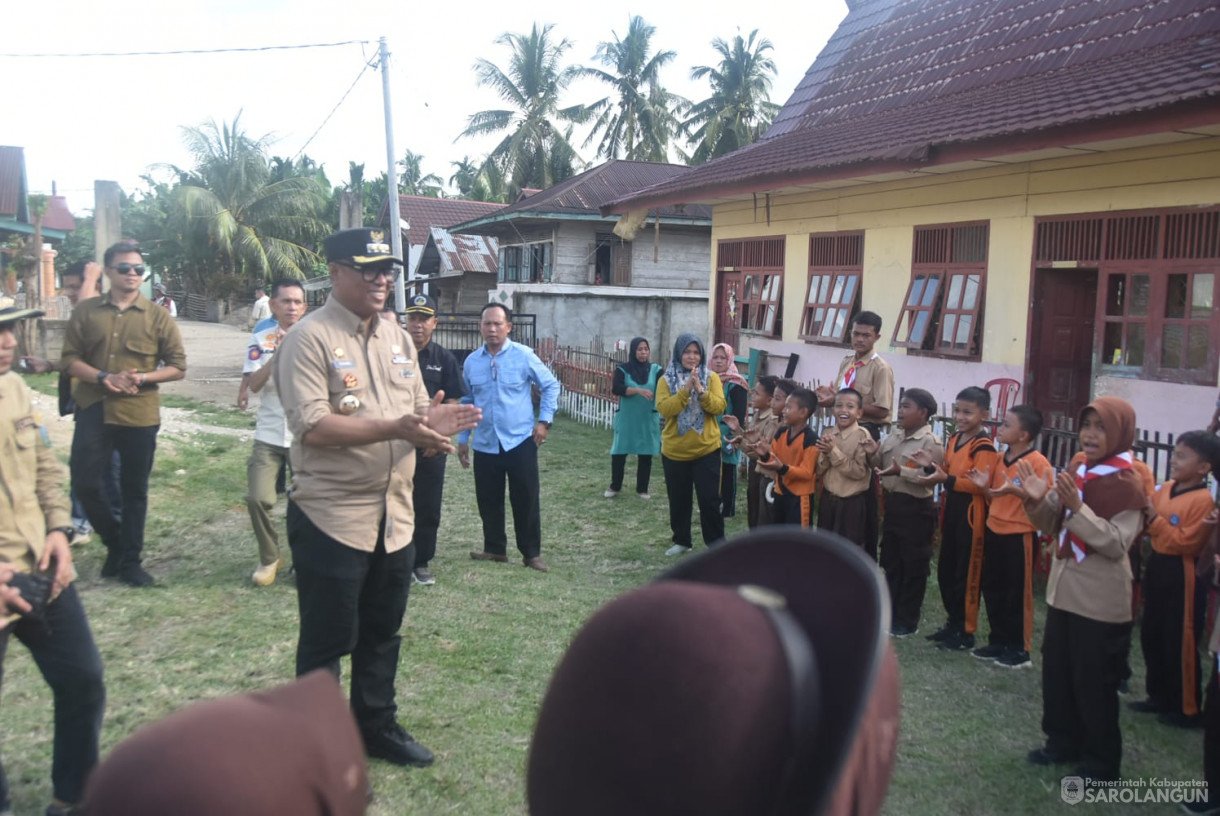 23 November 2024 - Meninjau Postu Dan SD 98 Desa Pangkal Bulian Kecamatan Pauh