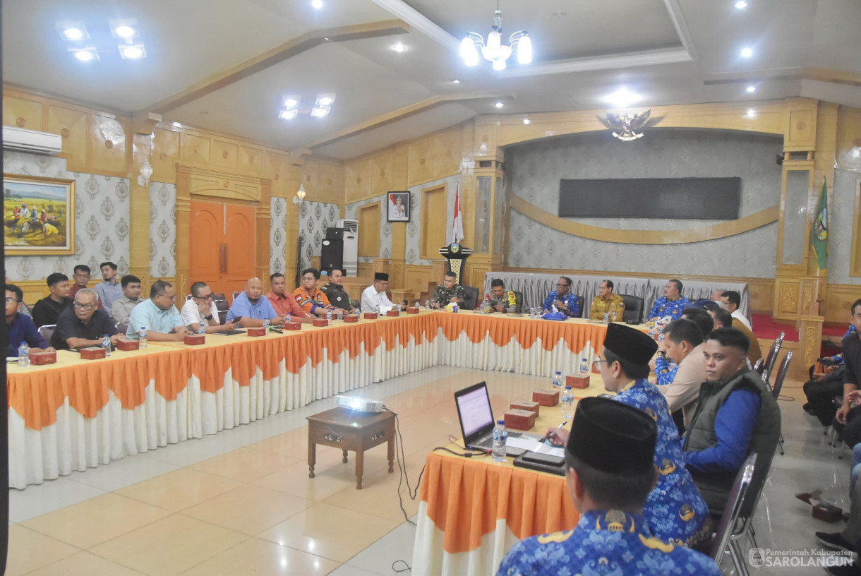 28 Oktober 2024 -&nbsp;Rapat Koordinasi Membahas Isu Strategis Aktifitas Penambangan Dan Angkutan Batubara di Kabupaten Sarolangun, Bertempat di Aula Utama Kantor Bupati Sarolangun