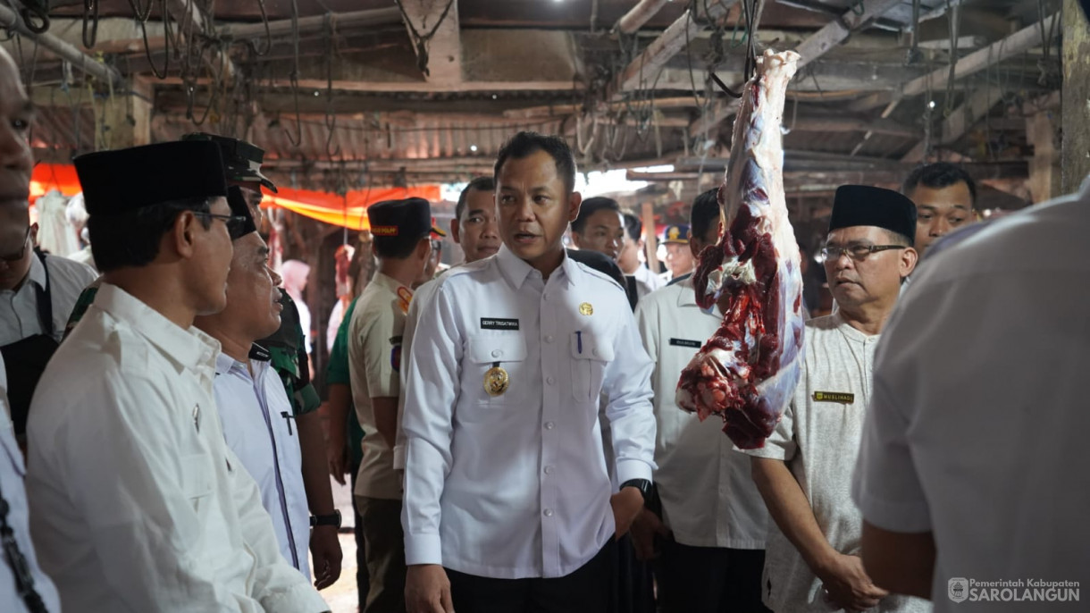 26 Maret 2025 -&nbsp;Sidak Pasar Menjelang Hari Raya Idul Fitri di Pasar Atas Sarolangun