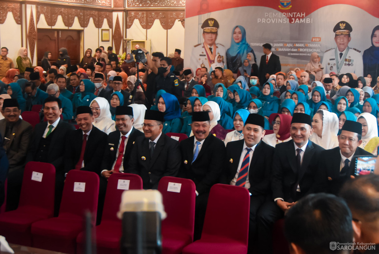 10 Maret 2025 - Pelantikan Ketua TP PKK, Bunda PAUD, Ketua Dekranasda Se Provinsi Jambi Bertempat di Auditorium Rumah Dinas Gubernur Jambi