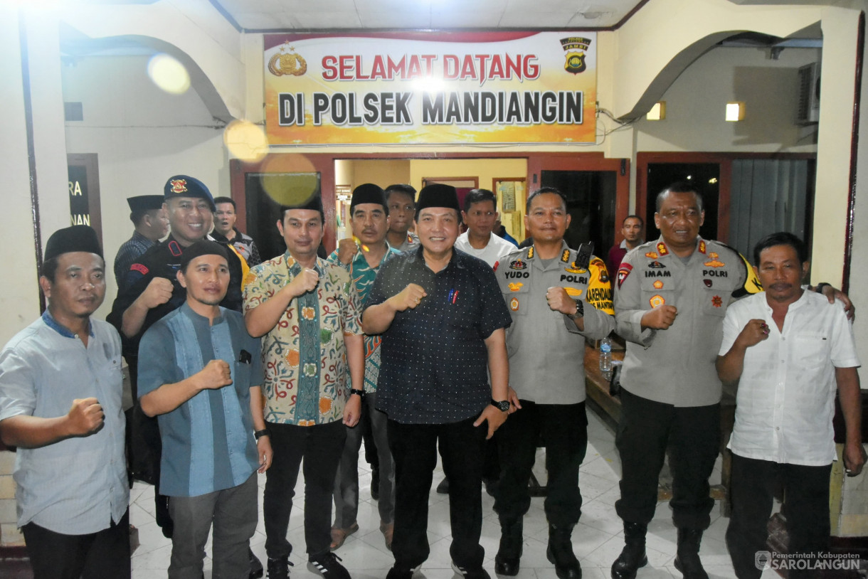 4 November 2023 - Penjabat Bupati Sarolangun Bersama Forkopimda Melakukan Pertemuan Pasca Aksi Pemblokiran Jalan Di Kecamatan Mandiangin