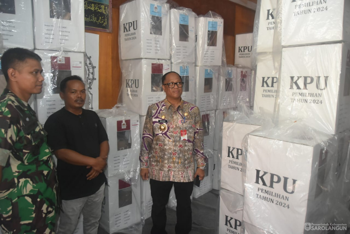 28 November 2024 - Monitoring Logistik Pasca Pemilukada Kabupaten Sarolangun, Bertempat di Kantor Camat Sarolangun