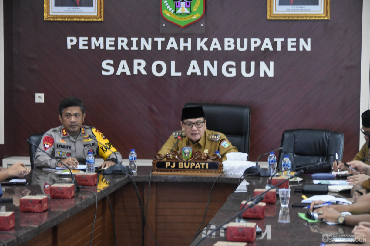 5 Maret 2024 - Rapat Tim Pengendalian Inflasi Daerah Pengamanan Pasokan dan Harga Pangan Jelang Puasa Dan Idul Fitri 2024 Di Ruang Pola Utama Kantor Bupati Sarolangun