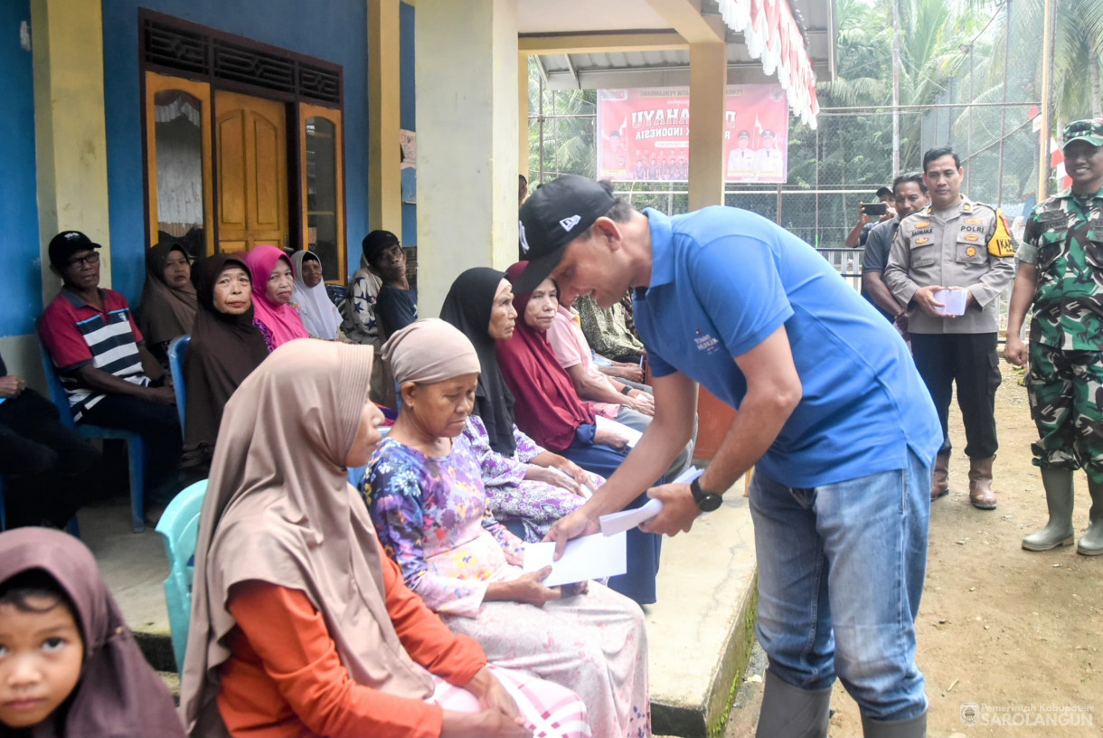 9 Agustus 2025 -&nbsp;Penyerahan Bantuan Untuk Fakir Miskin dan Anak Yatim di Desa Bathin Pengambang Kecamatan Batang Asai