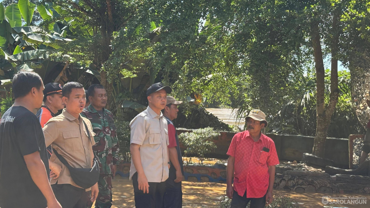 26 April 2026 Wakil Bupati Sarolangun meninjau ke sejumlah titik di kecamatan yang terdampak banjir akibat kenaikan debit air sungai, diantaranya Teluk kecimbung, Pulau Buayo, Desa baru panti dan Bernai dalam