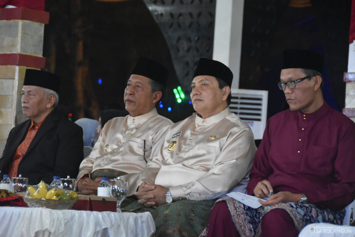 29 Agustus 2023 - Penjabat Bupati Sarolangun Dr. Ir. Bachril Bakri, M.App, Sc Menghadiri Acara Penutupan MTQ Ke-52 di Lapangan Gunung Kembang Sarolangun