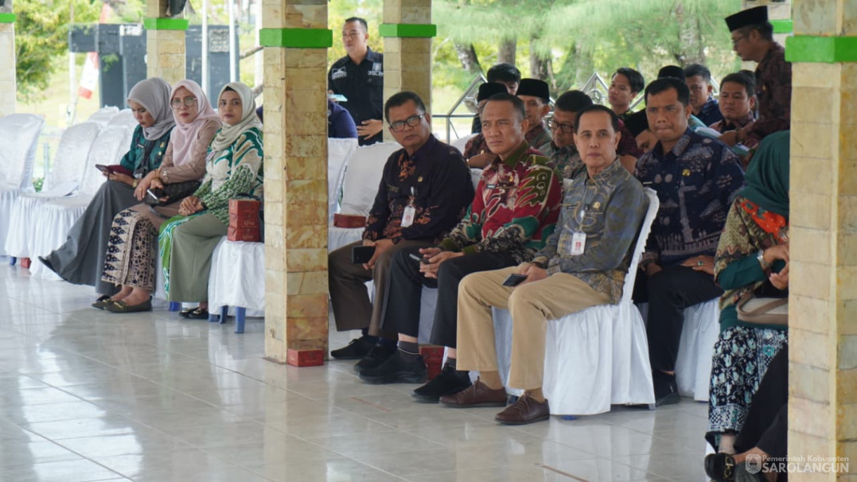 9 Oktober 2025&nbsp; Memperingatan Hari Batik Nasional Bertempat di lapangan gunung kembang kabupaten Sarolangun