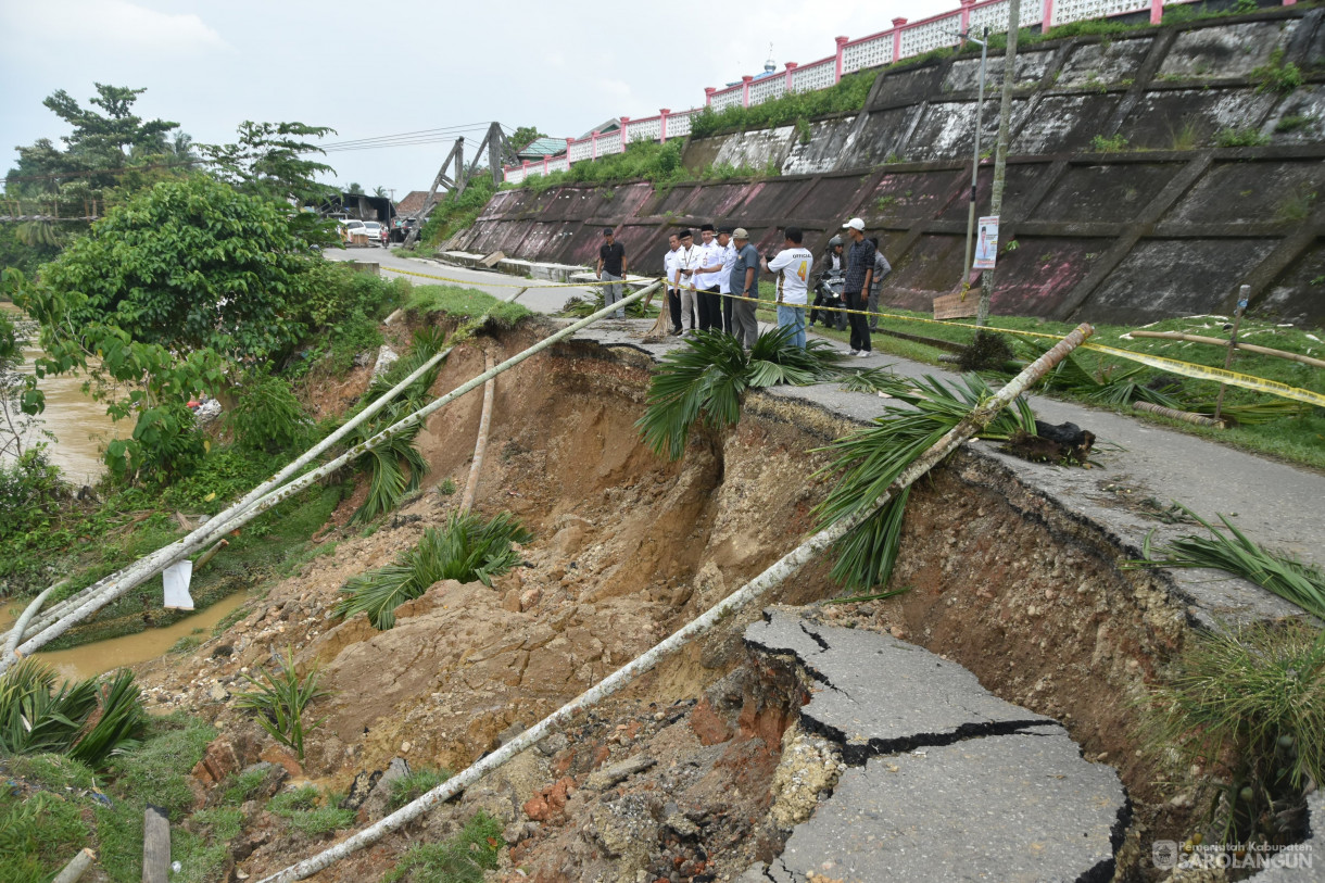 31 Januari 2024 - Meninjau Lokasi Jalan Longsor Di Desa Pasar Pelawan Kecamatan Pelawan