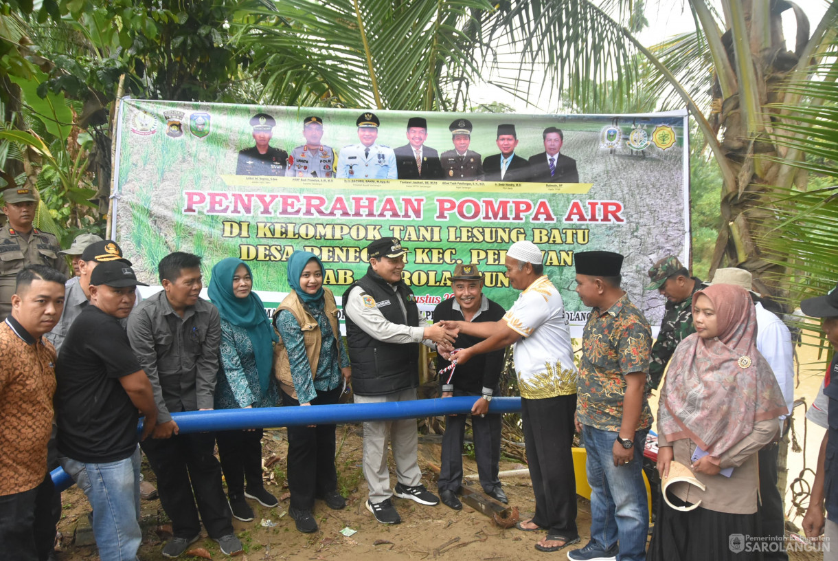 10 Agustus 2024 -&nbsp;Penyerahan Pompa Air di Kelompok Tani Lesung Batu, Bertempat di Desa Panegah Kecamatan Pelawan