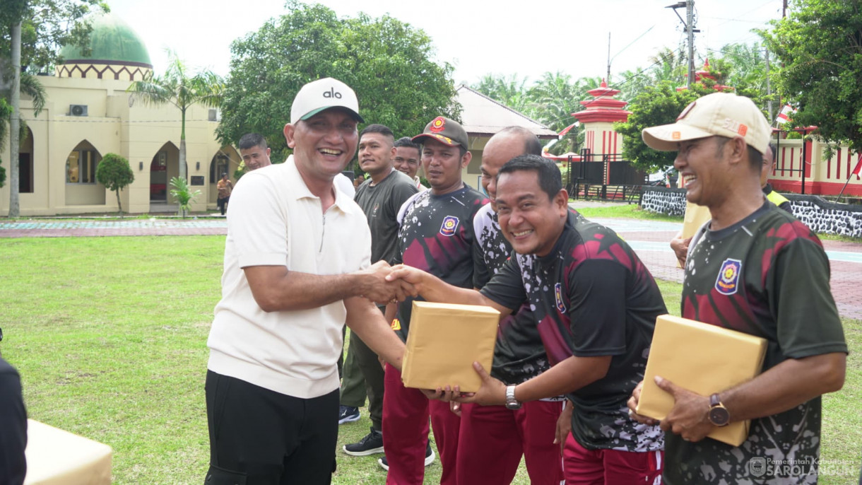 20 Juni 2025 - Bupati Sarolangun Hurmin Hadiri Olahraga Bersama Sambut HUT Bhayangkara ke 79 Tahun 2025&nbsp;