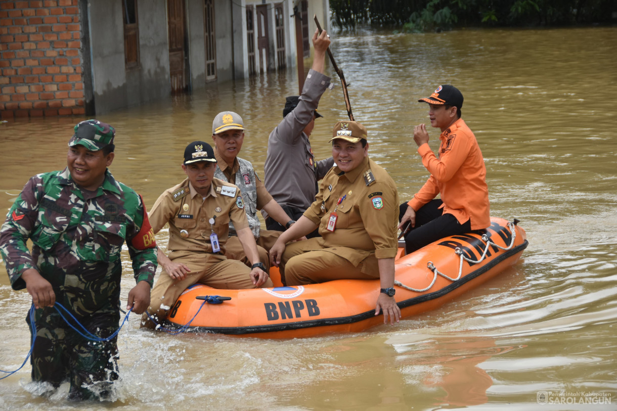 16 Januari 2024 - Meninjau Lokasi Terdampak Banjir, Pos Banjir, Dan Dapur Umum Di Kecamatan Pauh