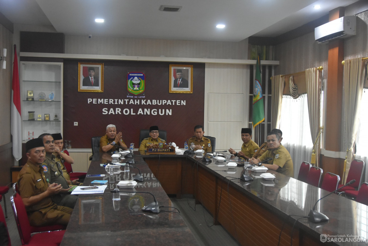 9 Juli 2024 -&nbsp;Rapat Koordinasi Kesiapan Penyelenggaraan Pilkada Serentak Tahun 2024 Via Zoom Meeting, Bertempat di Ruang Pola Utama Kantor Bupati Sarolangun