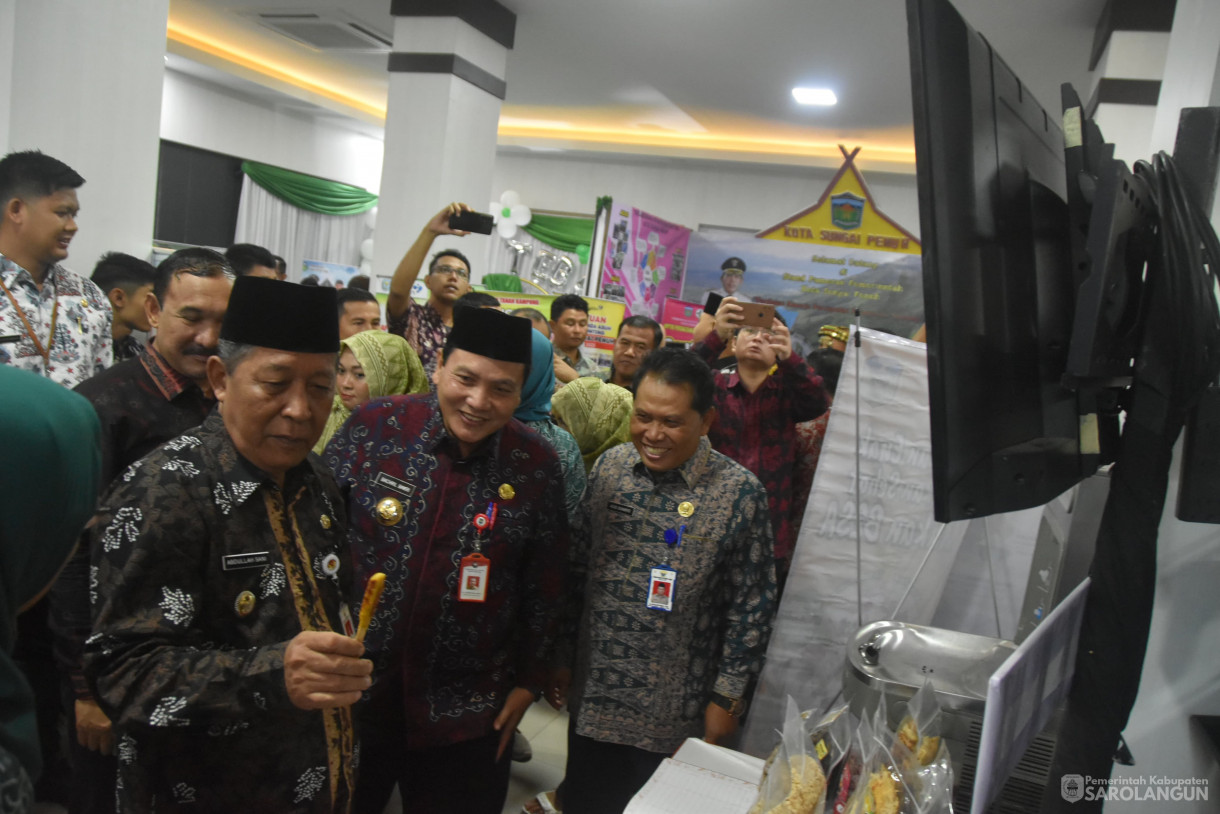 30 Mei 2024 - Penilaian Kinerja Upaya Percepatan Penurunan Stunting Kabupaten Kota Provinsi Jambi Tahun 2024 Di Ruang Sepucuk Jambi Sembilan Lurah Kantor Bappeda Provin