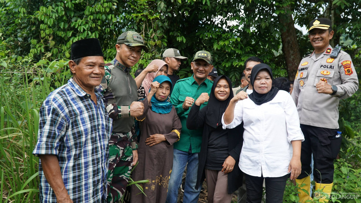 9 Mei 2026 Foto Bersama Masyarakat di Kecamatan Batang Asai